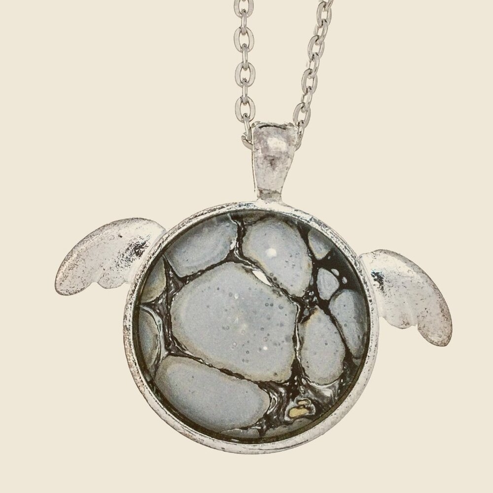 New Handmade Fluid Art Necklace & Pendant Turtle